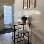 Tdy Tla Housing & Guest *
