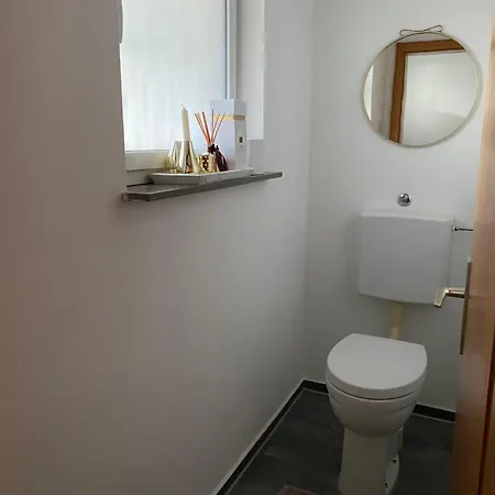 Tdy Tla Housing & Guest 公寓