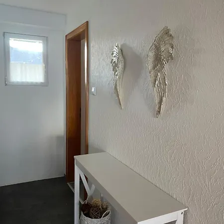 Tdy Tla Housing & Guest *