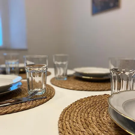 Tdy Tla Housing & Guest