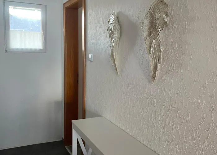 Tdy Tla Housing & Guest *